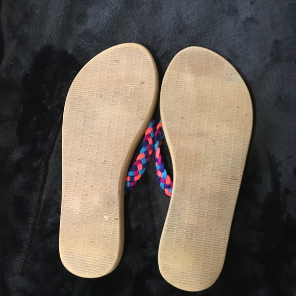 Girls 4 Aeropostale Sandals - Picture 2 of 3